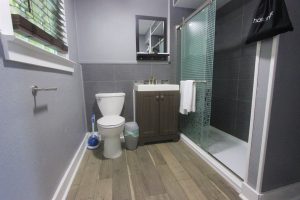 Bathroom of the Excel Suite